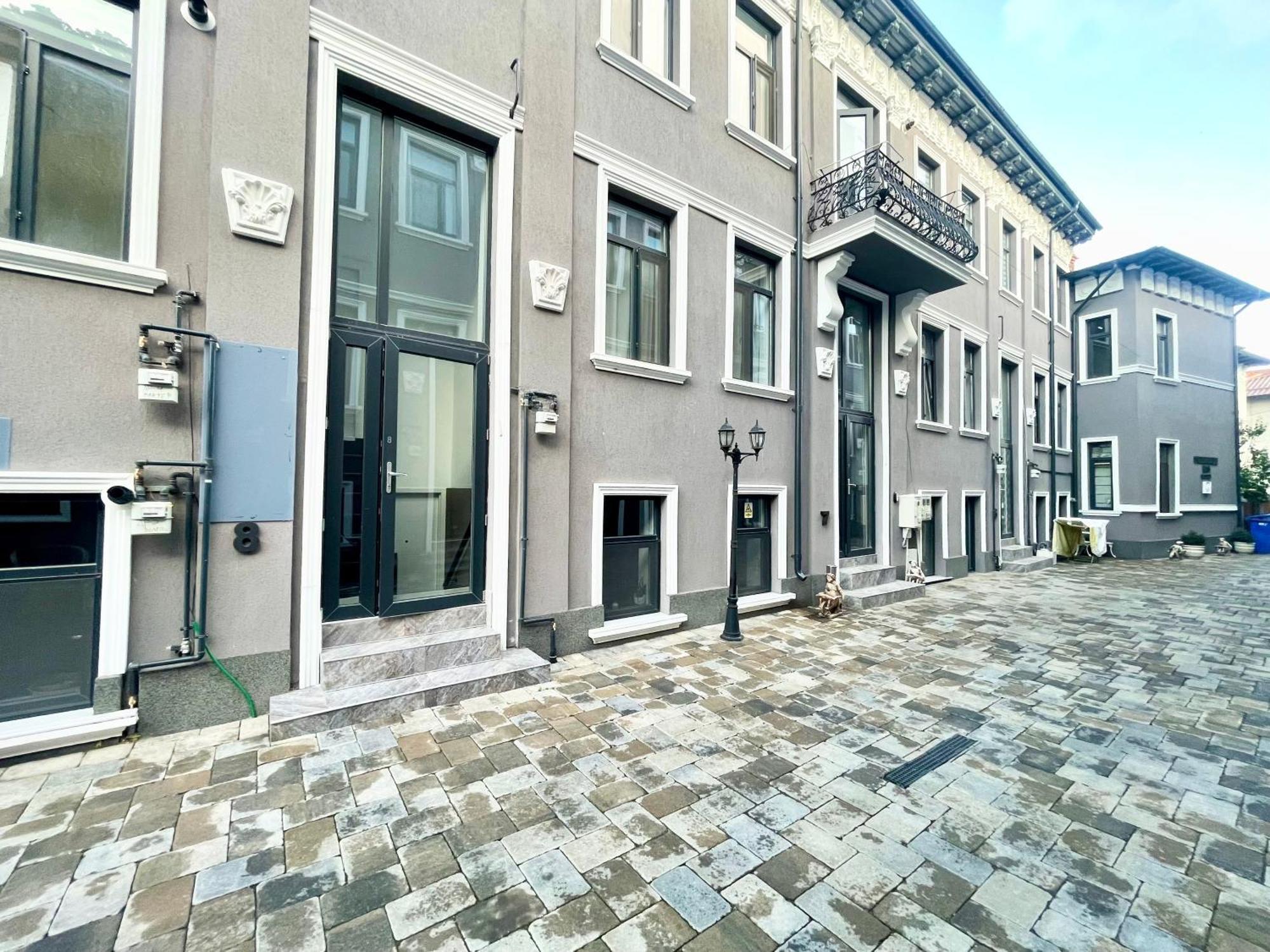 Apartamento Old Town Retreat No 8 Bucarest Exterior foto